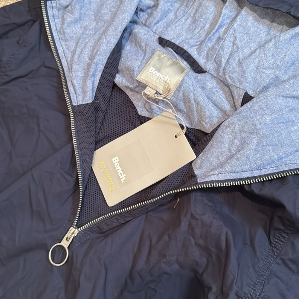 501 BENCH Men’s Hooded Pullover Windbreaker Jacket - Size: Medium - Picture 3 of 7